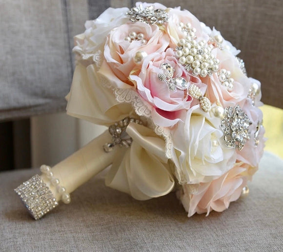 Beautiplex flower and brooch wedding bouquet